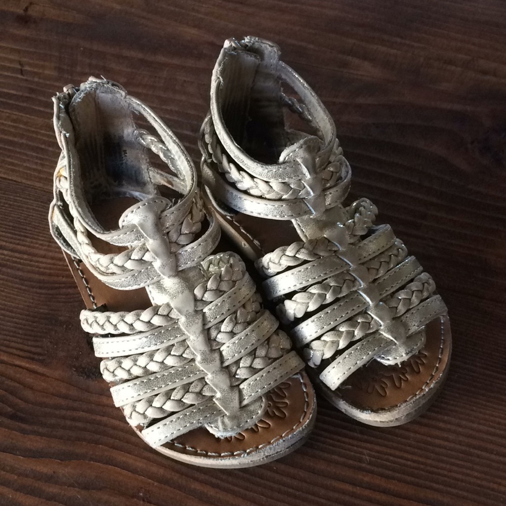 Seychelles Toddlers Gold Ankle Sandals size 6 EUC